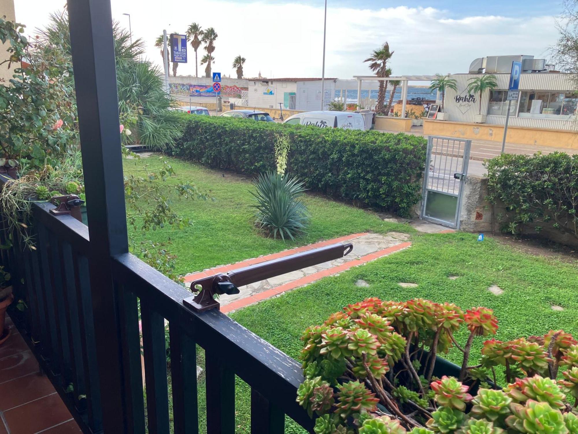 Appartamento Fronte Spiaggia Lido Alghero Exteriör bild